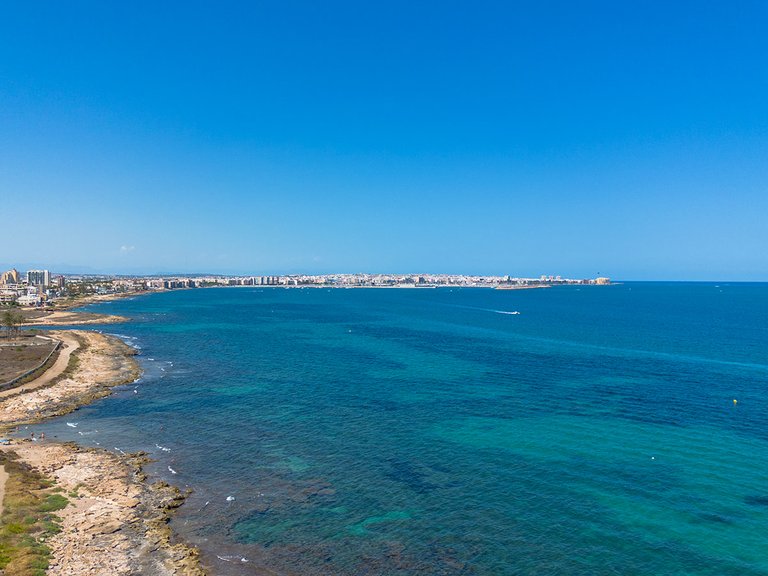 Villa for Sale in Torrevieja, Alicante 32