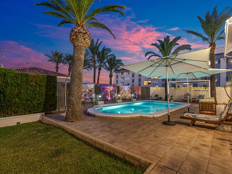 Villa for Sale in Torrevieja, Alicante 35