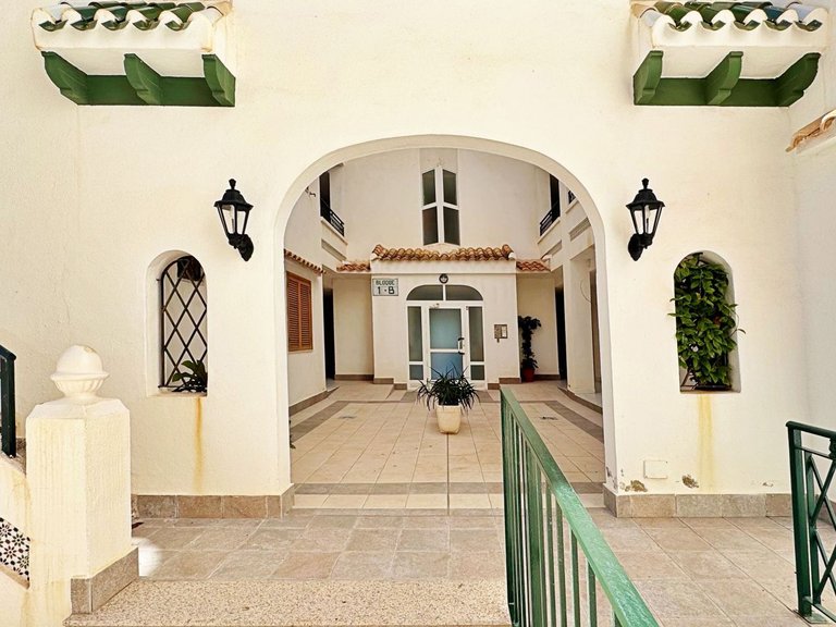 Apartment for Sale in Torrevieja, Alicante 46