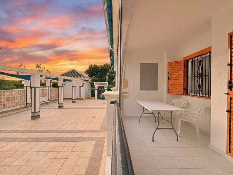 Apartment for Sale in Torrevieja, Alicante 31