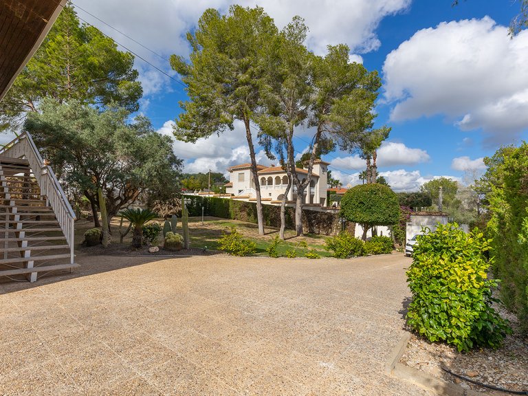 Villa for Sale in Costa Blanca Orihuela Costa, Alicante 46