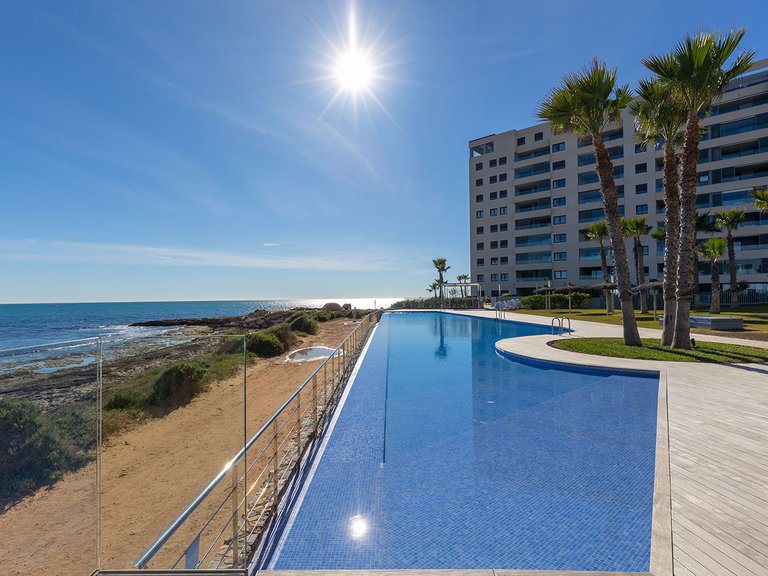 Apartment for Sale in Costa Blanca Torrevieja, Alicante 32