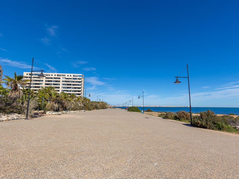 Apartment for Sale in Costa Blanca Torrevieja, Alicante 39