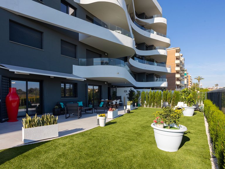 Apartment for Sale in Costa Blanca Torrevieja, Alicante 1
