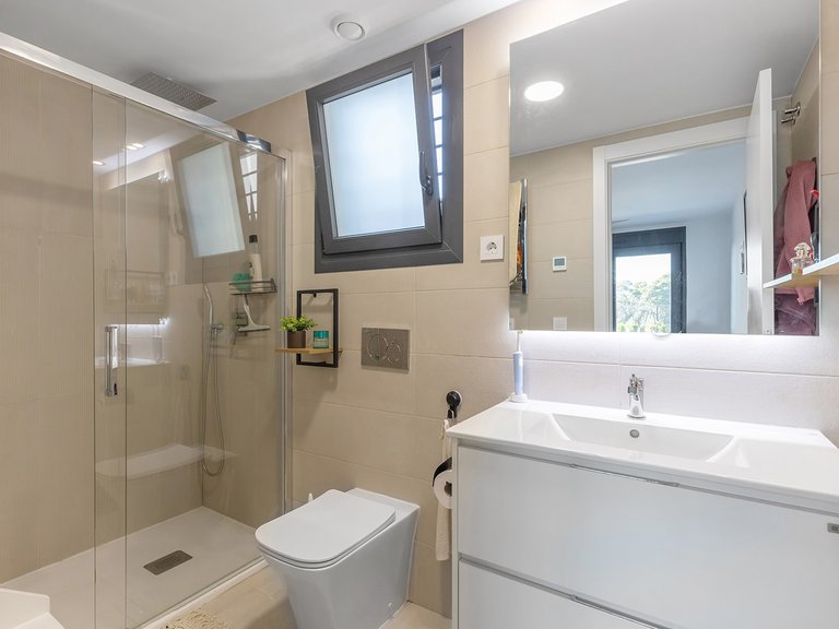 Apartment for Sale in Costa Blanca Torrevieja, Alicante 30