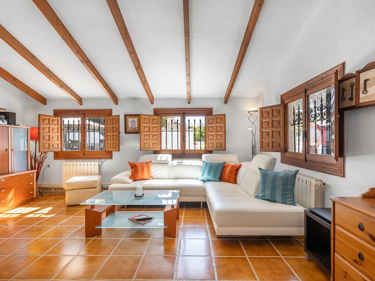 Villa for Sale in Inland Orihuela, Alicante 11