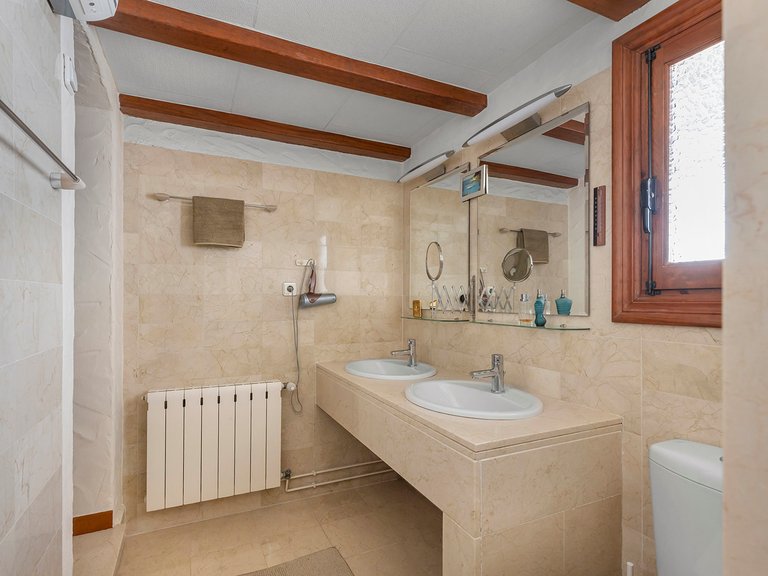 Villa for Sale in Inland Orihuela, Alicante 24