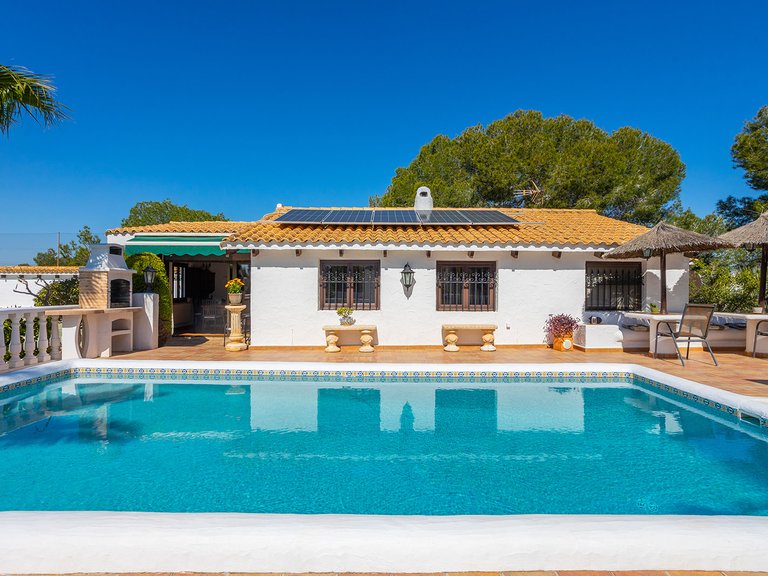 Villa for Sale in Inland Orihuela, Alicante 1