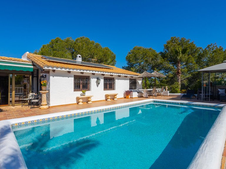 Villa for Sale in Inland Orihuela, Alicante 2