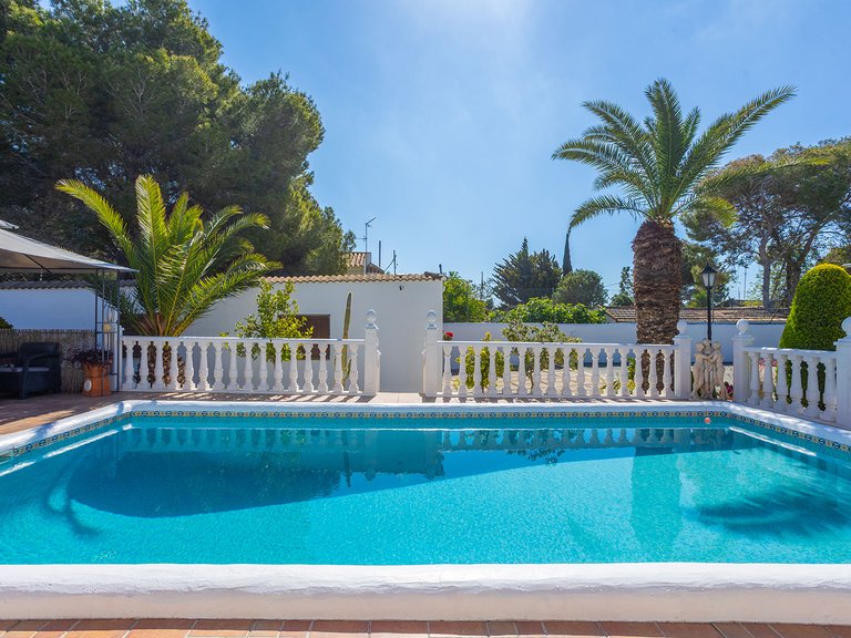 Villa for Sale in Inland Orihuela, Alicante 41