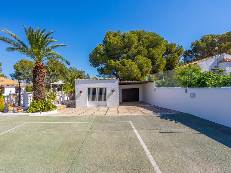Villa for Sale in Inland Orihuela, Alicante 43