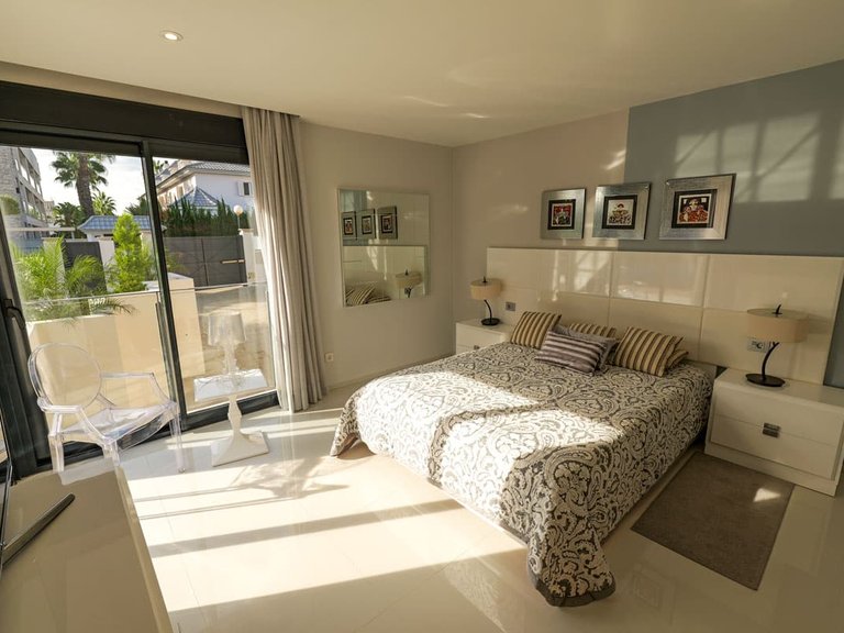 Villa for Sale in Torrevieja, Alicante 9