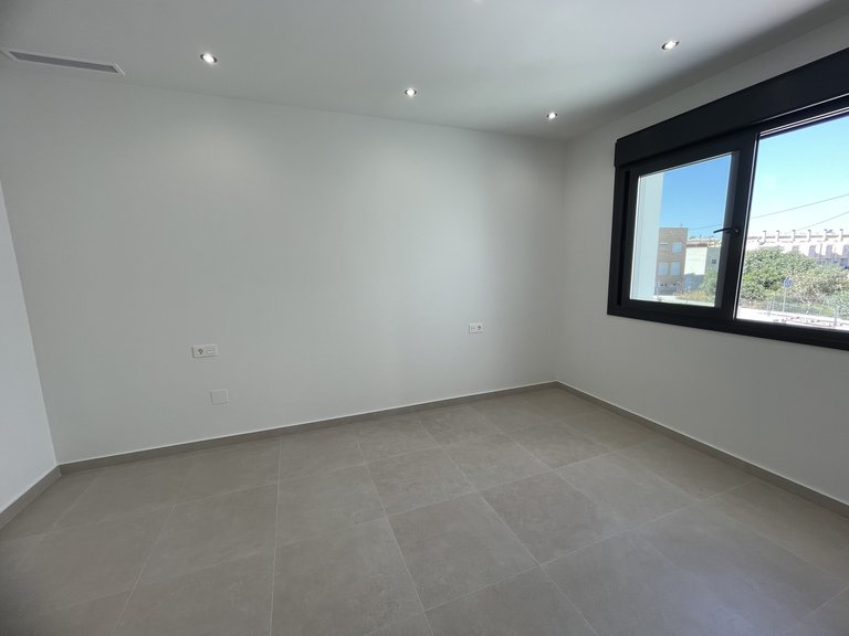 Villa for Sale in Heredades, Alicante 14