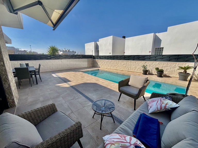 Villa for Sale in Benijófar, Alicante 17