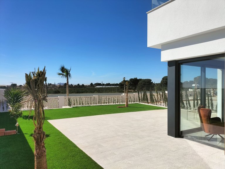 Villa for Sale in Pilar De La Horadada, Alicante 8