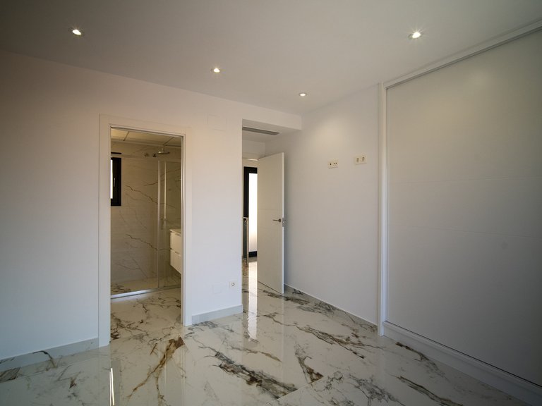 Villa for Sale in La Nucia, Alicante 48