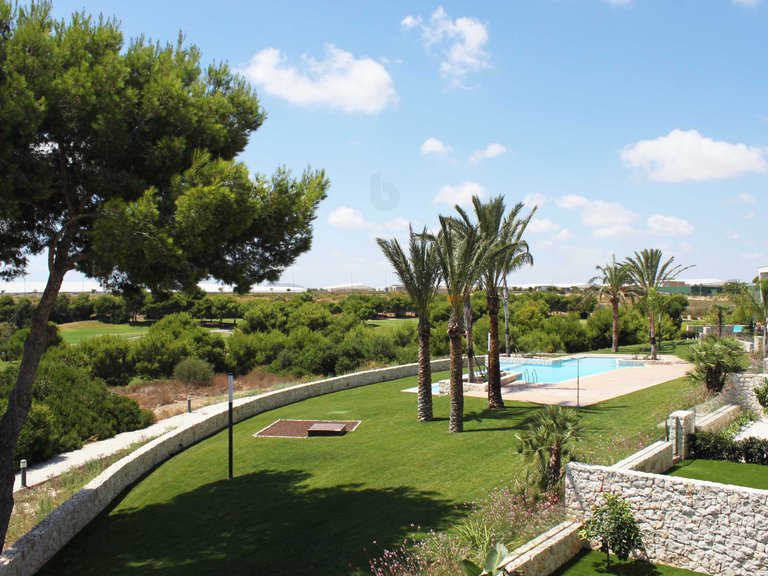 Apartment for Sale in Pinar De Campoverde, Alicante 9