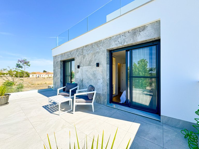 Villa for Sale in Pilar De La Horadada, Alicante 13