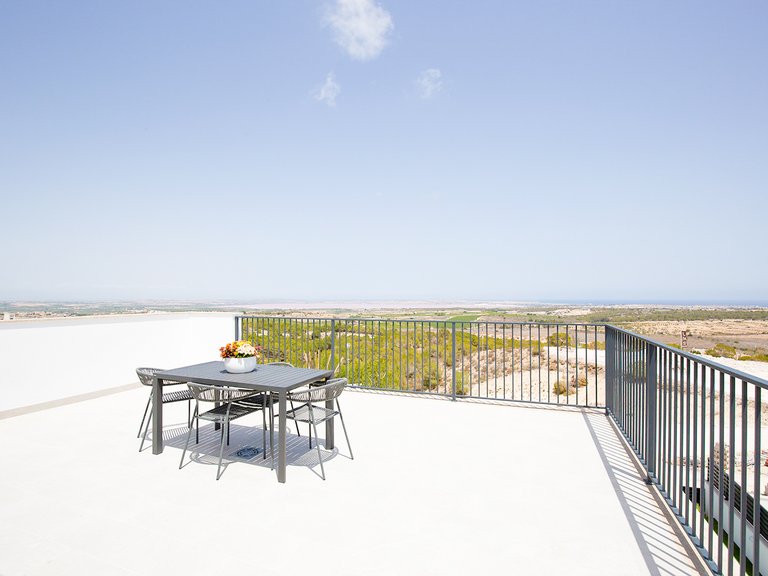 Villa for Sale in San Miguel De Salinas, Alicante 3