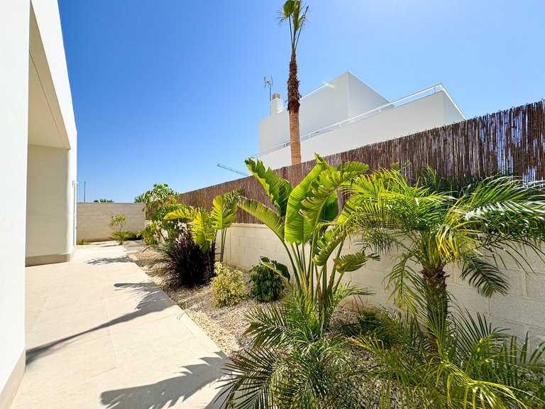 Villa for Sale in Pilar De La Horadada, Alicante 26