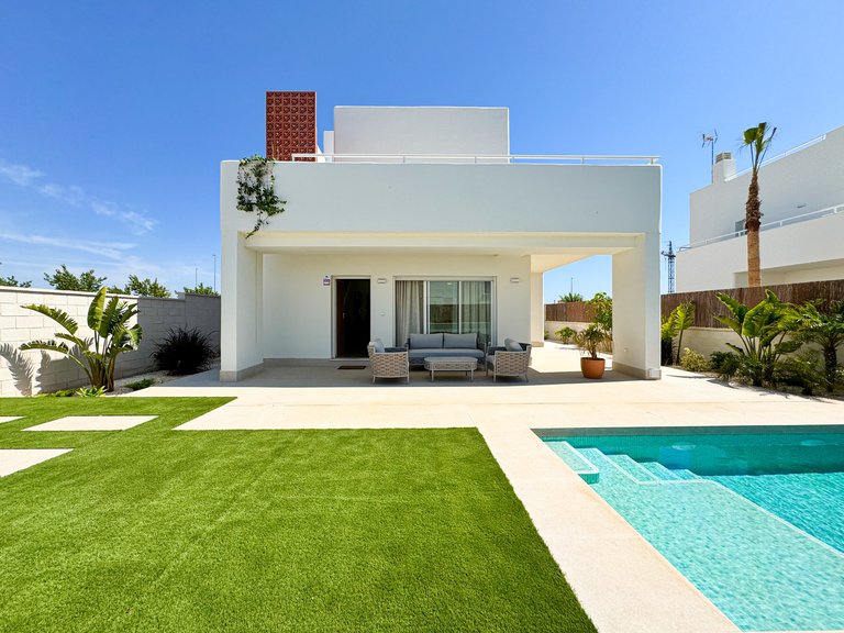 Villa for Sale in Pilar De La Horadada, Alicante 28