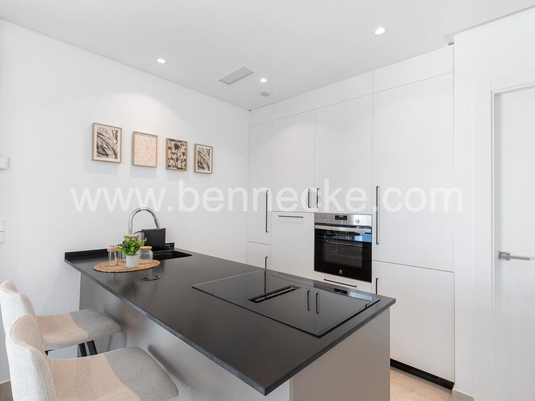 Villa for Sale in Elche, Alicante 12