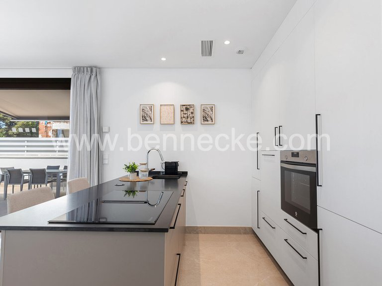 Villa for Sale in Elche, Alicante 13