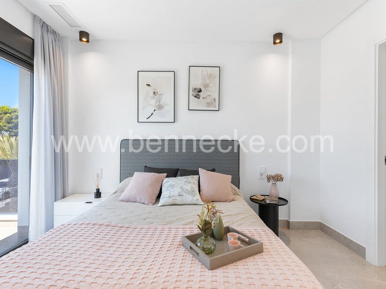 Villa for Sale in Elche, Alicante 16