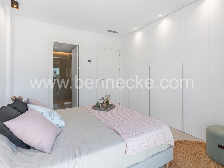 Villa for Sale in Elche, Alicante 17
