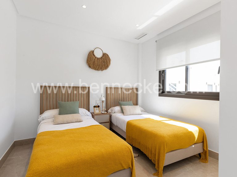 Villa for Sale in Elche, Alicante 23