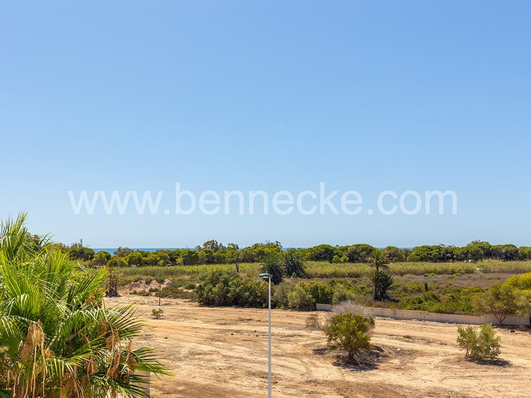 Villa for Sale in Elche, Alicante 32
