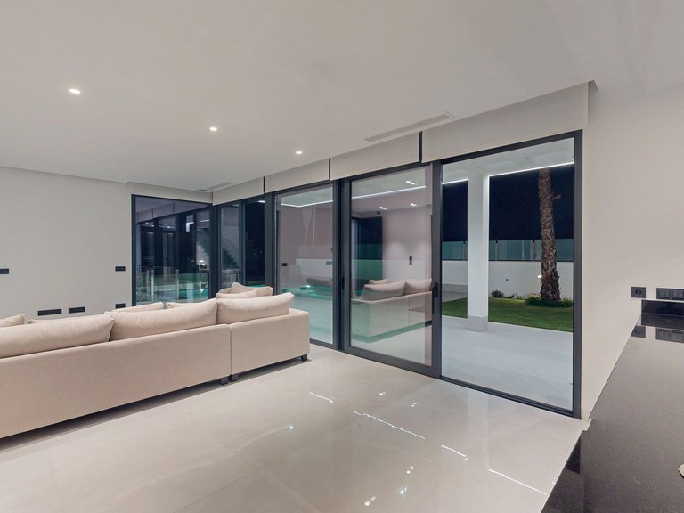 Villa for Sale in Finestrat, Alicante 11