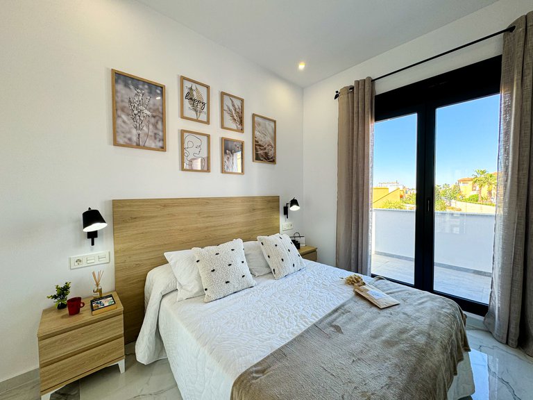 Villa for Sale in Torrevieja, Alicante 9