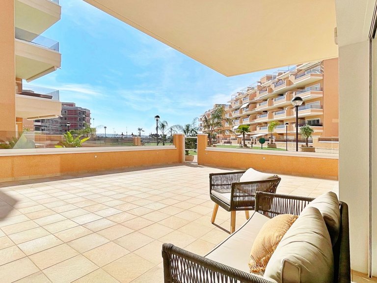 Apartment for Sale in Guardamar Del Segura, Alicante 2