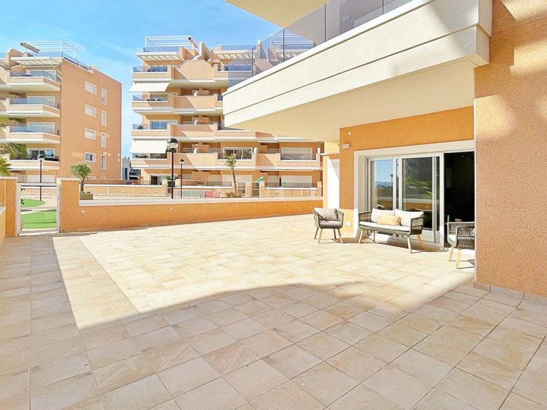 Apartment for Sale in Guardamar Del Segura, Alicante 19