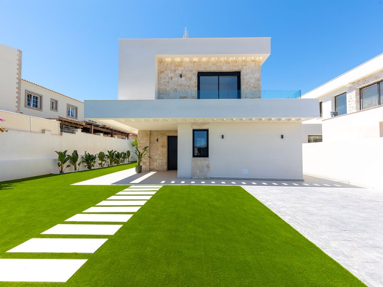 Villa for Sale in Torrevieja, Alicante 8