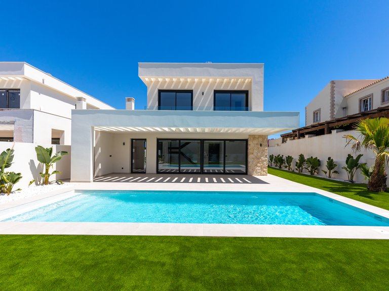 Villa for Sale in Torrevieja, Alicante 4