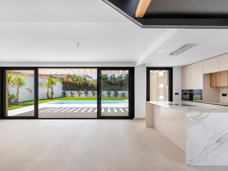 Villa for Sale in Torrevieja, Alicante 14