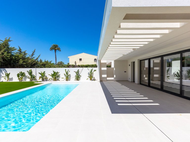 Villa for Sale in Torrevieja, Alicante 3