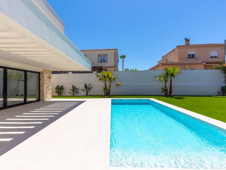 Villa for Sale in Torrevieja, Alicante 5