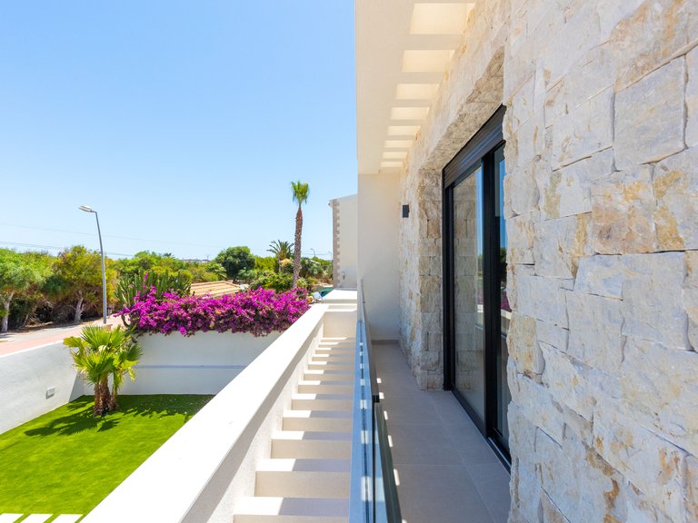 Villa for Sale in Torrevieja, Alicante 35