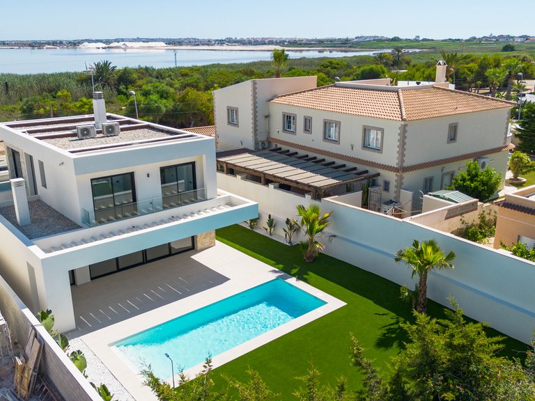Villa for Sale in Torrevieja, Alicante 36
