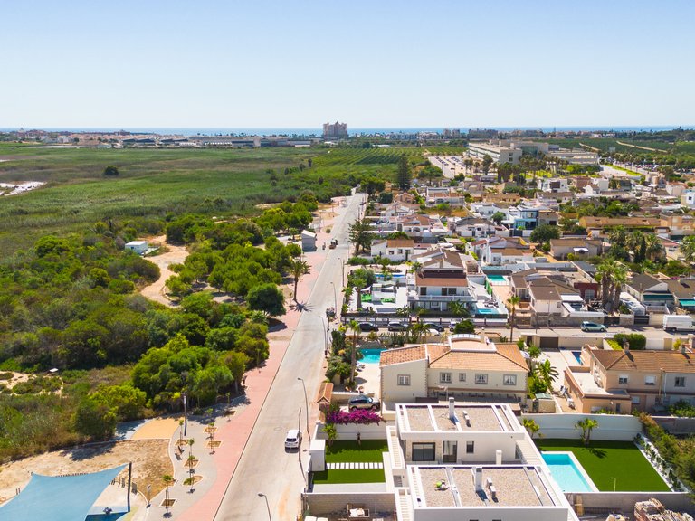 Villa for Sale in Torrevieja, Alicante 38