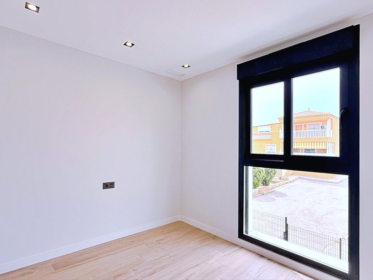 Apartment for Sale in Orihuela Costa, Alicante 11