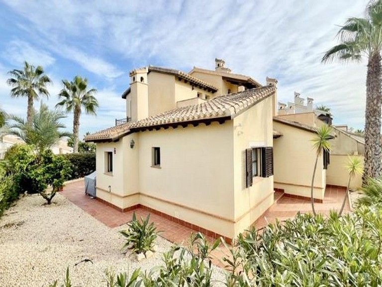 Villa for Sale in Hacienda Del Alamo Golf Resort, Murcia 4
