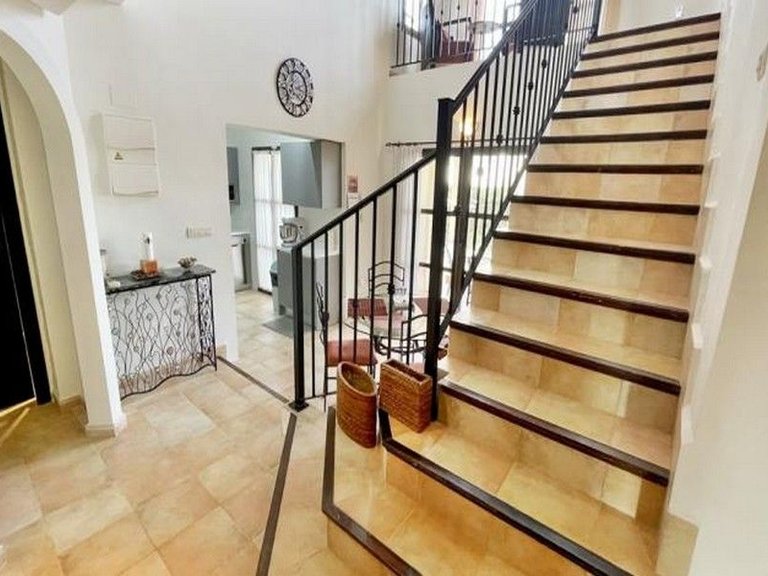 Villa for Sale in Hacienda Del Alamo Golf Resort, Murcia 15