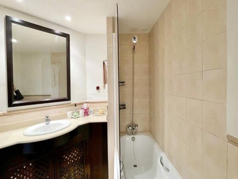 Villa for Sale in Hacienda Del Alamo Golf Resort, Murcia 35