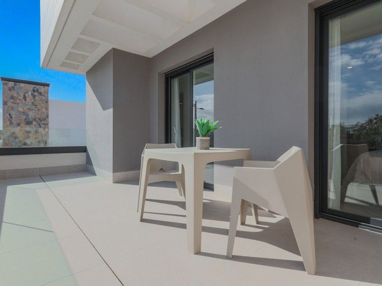 Villa for Sale in Santa Rosalia Lake Resort, Murcia 14