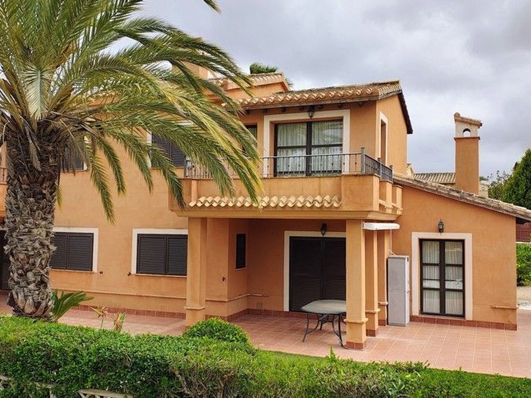 Villa for Sale in Hacienda Del Alamo Golf Resort, Murcia 1