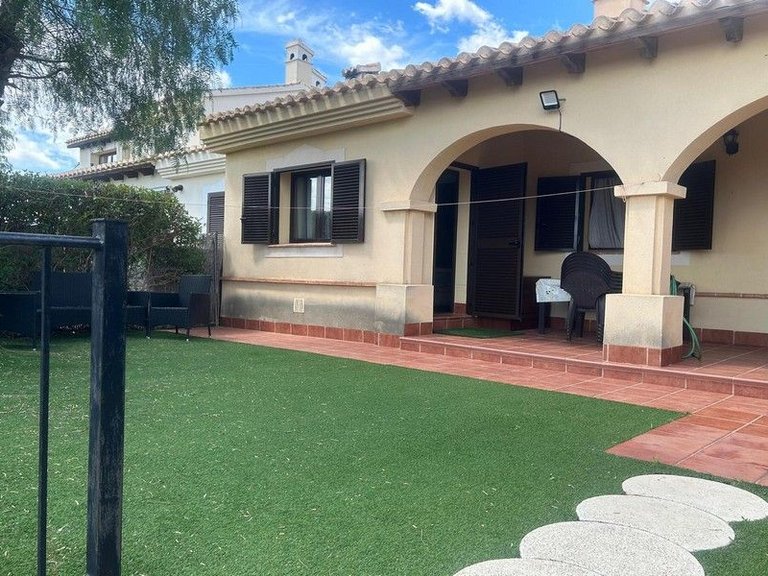 Villa for Sale in Hacienda Del Alamo Golf Resort, Murcia 1